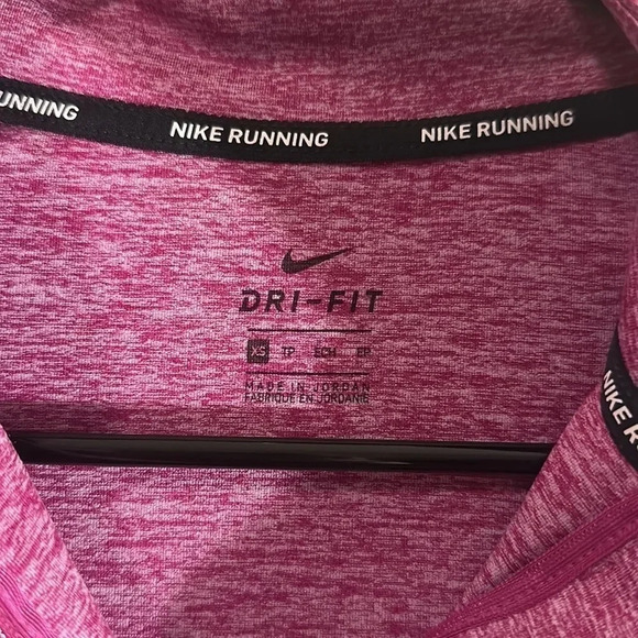 Nike Element Running Dri Fit Quarter Zip Heather Magenta​​​​​​​​​​ - Picture 4 of 4